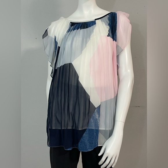 Banana Republic Pleated Blouse Size S - Picture 2 of 7